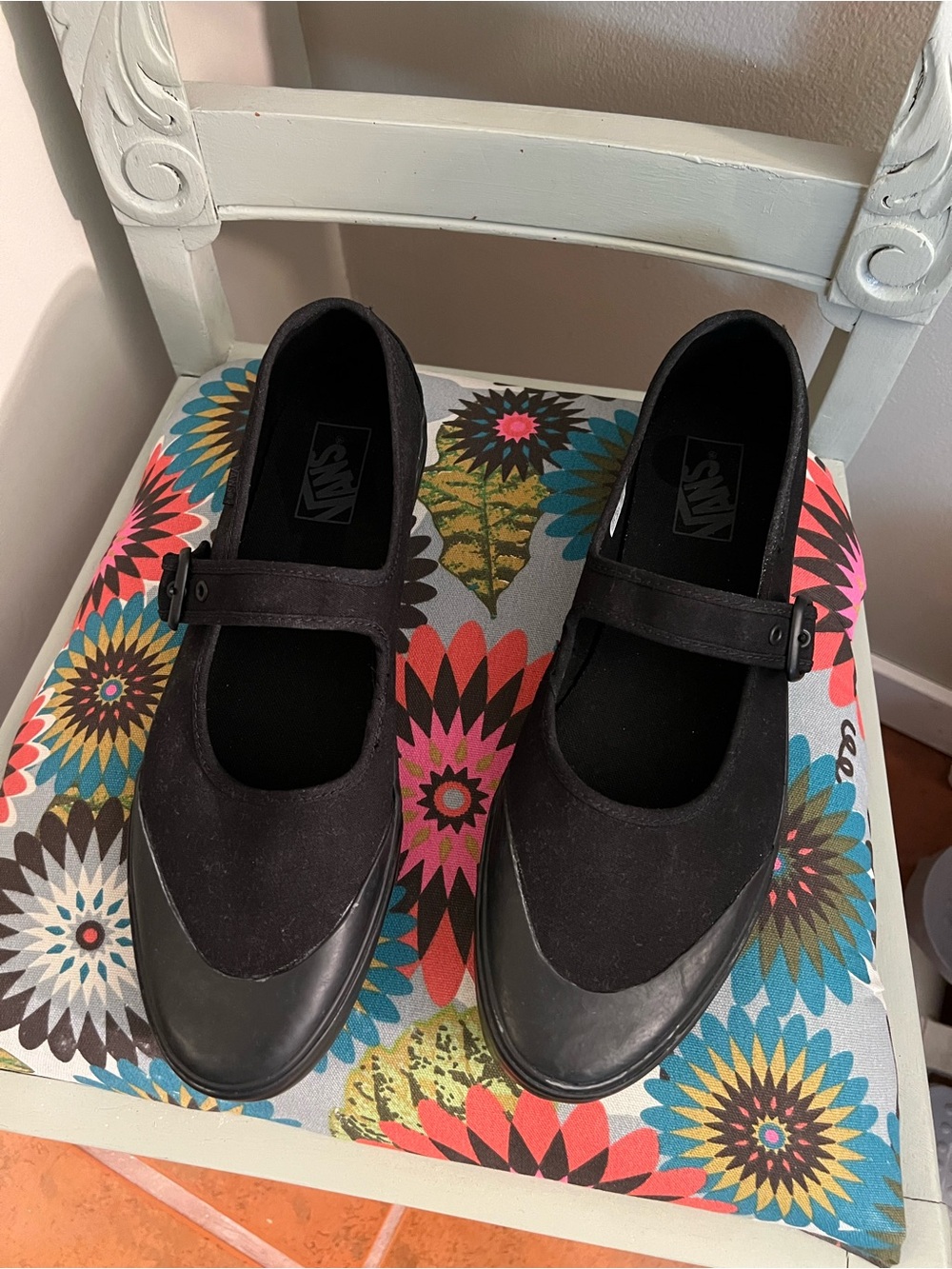 Mary Jane Black Sneaker Vans